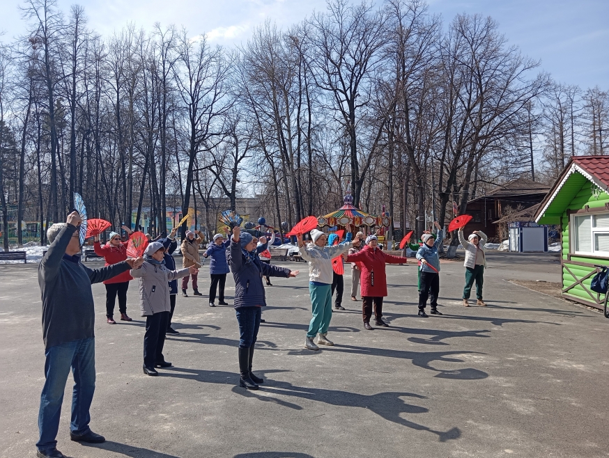 Занятия в группах долголетий