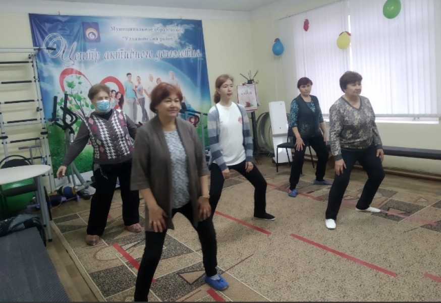 В Долголетии р.п. Ишеевка прошло очередное занятие по Цигун
