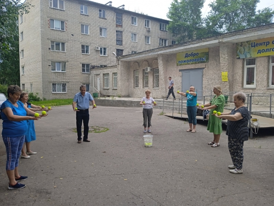 В Долголетии на Варейкиса состоялось очередное занятие по Цигун