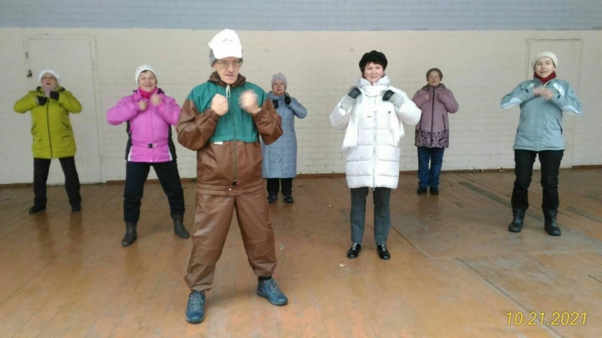 Цигун в парке &quot;Винновская роща&quot;
