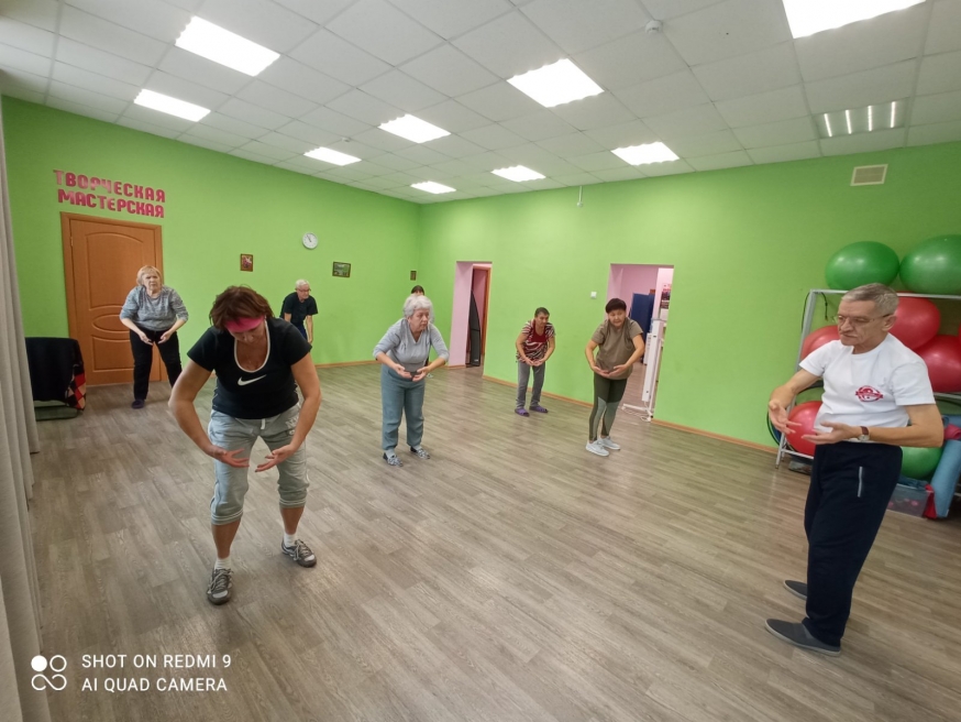 Занятие в &quot;Долголетии&quot; на Локомотивной 85